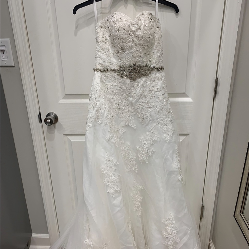 Wedding dress